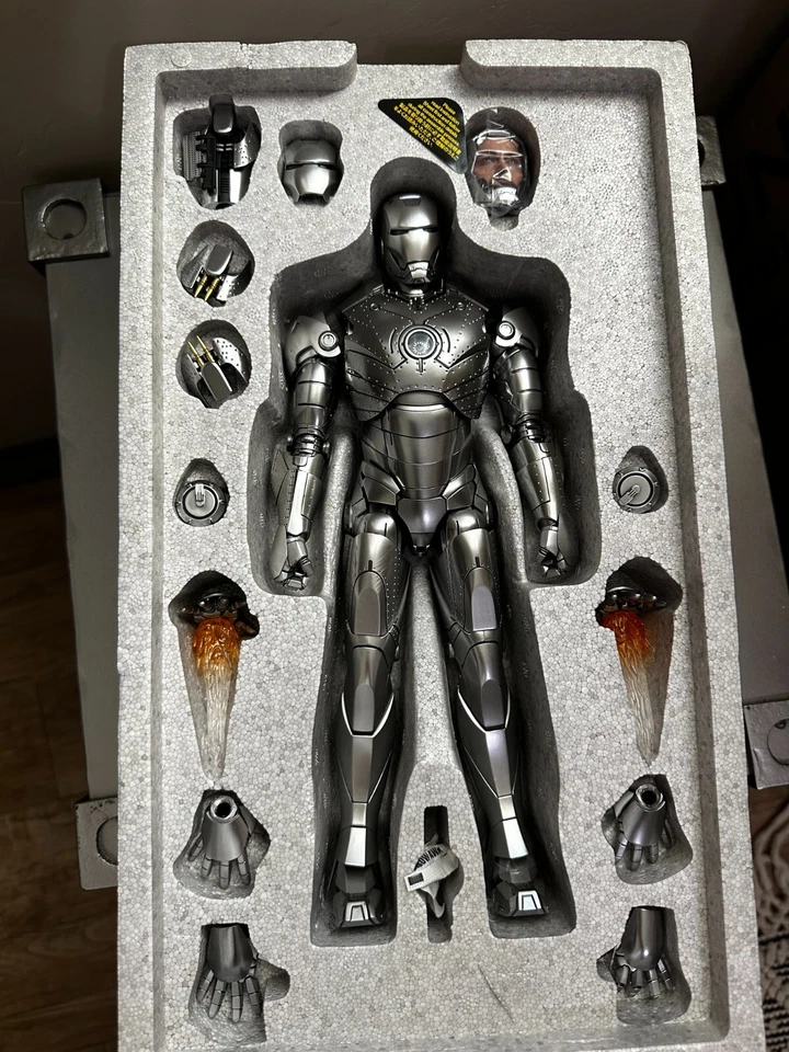 Iron Man Mark escala 2-1/6 Die Cast Hot Toy Movie Masters MMS431 Foto 1 de 3