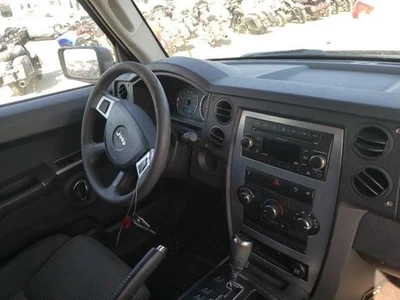 Guantera Commander 2010 1299957 negra Foto 1 de 4