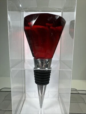Nuevo Tapón de Vino Color Rojo Rubí Vidrio Pesado Cromo Base Puerta Perilla Superior En Caja Foto 1 de 4
