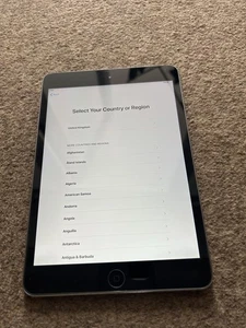 Apple iPad Mini 2nd Generation (A1489) 7.9" 32gb - Space Grey, WiFi - Picture 1 of 7