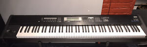 Korg Tr-88 - 88 Key Keyboard Workstation Synthesizer w/ MIDI & USB Out
