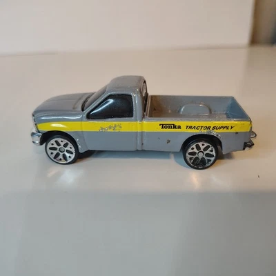 Maisto Ford F350 Super Duty Pick Up, Tractor Supply Tonka. China, 1999 Hasbro.26 - Image 1 of 4