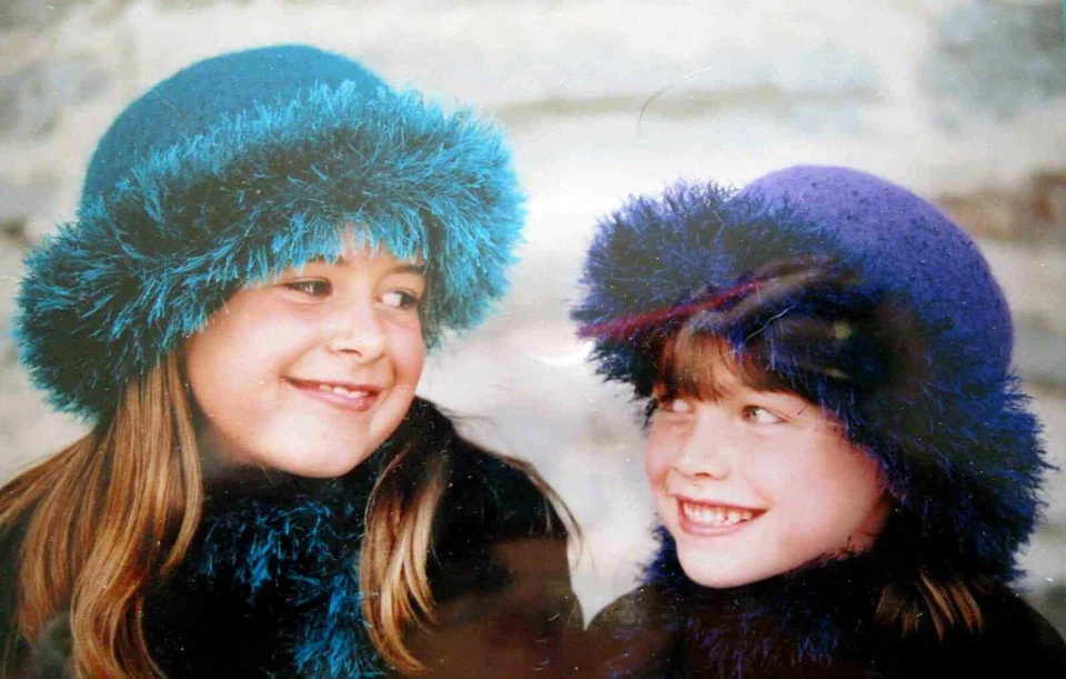 DARLING GIRL'S HAT & SCARF to KNIT & FELT in WORSTED WT YARN by FIBER TRENDS - Image 1 of 1