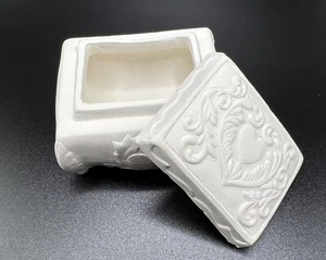 Vintage Unpainted Ceramic Trinket Box Hearts & Filigree Duncan Enterprises 1977 - Picture 1 of 10