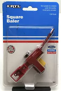 ERTL - Ford New Holland - Square Baler - 1:64 Scale - #337 - Picture 1 of 2