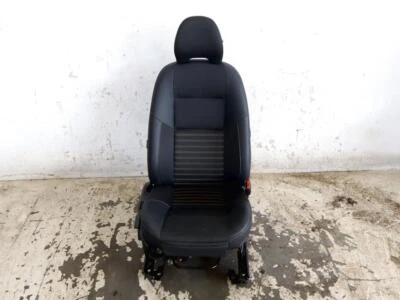 6841906 Sitz Vorne Rechts Passagier IN Der Haut Und Tsseuto VOLVO V50 Sw 2.0 D Foto 1 de 4