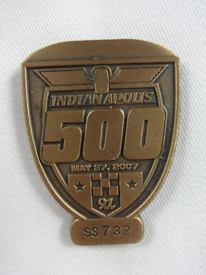 Indianápolis 500 2007 insignia de pozo de bronce Dario Franchitti Andretti Green Racing Foto 1 de 4