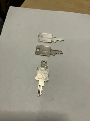 LOTE DE COLECCIÓN DE 3 LLAVES DE EQUIPAJE SAMSONITE AÑOS 70 170 AMELIA EARHART 2086 Foto 1 de 4