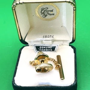 Vintage SWANK Grand Prix Tie Tack Original Tigerauge Anstecknadel in OVP - Bild 1 von 11