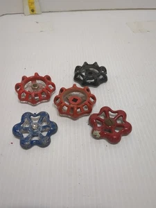 Vintage 5 Stück Industrie Metall Außen Wasserhahn Schlauch Latz Griff Knopf Steampunk Kunst - Bild 1 von 3