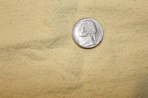P Jefferson 1999 níquel con borde de peldaños parciales *mira* - Imagen 1 de 10