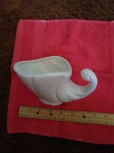 Vintage White Cornucopia Planter 7" Great Condition! - Picture 1 of 3