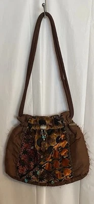 Bolso de Hombro Mary Frances Marrón Tela Piedra Cuentas Foto 1 de 4