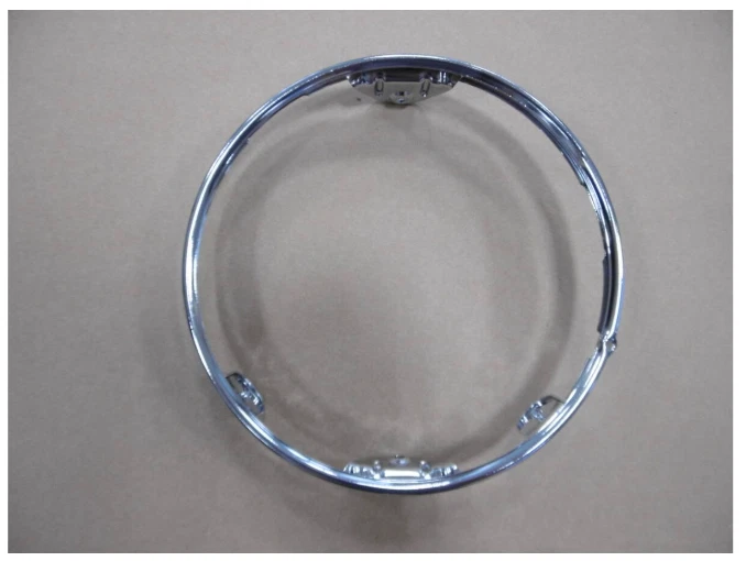 Llanta de faros genuina Yamaha XS250 SR400 SRX600 341-84315-40 nueva sin usar Foto 1 de 4