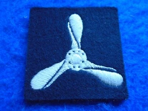 NEW RAF, ROYAL AIR FORCE SENIOR AIRCRAFTMAN/WOMEN WOVEN ARM BADGE - Picture 1 of 2