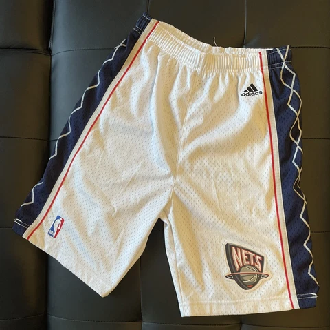 Vintage New Jersey Nets Adidas NBA Basketball Shorts White Youth (Size L 14-16) Cover