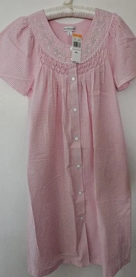 Abrigo de casa Miss Elaine para mujer frente a presión Seersucker rosa talla pequeña, rehabilitación Foto 1 de 4