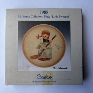 Hummel Mini Plate 1988 Goebel Germany First Edition “Little Sweeper” - Picture 1 of 5