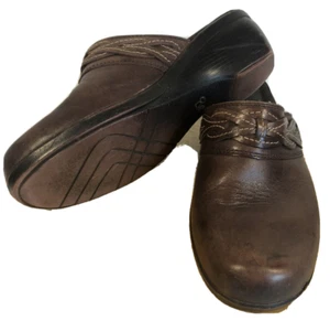 Bass Women’s Boston Slip On Clogs Brown W11710 Size 9M - Picture 1 of 8