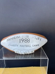 1988 signiert Anaheim Football - Anaheim Fire vs Anaheim Police Charity Football - Bild 1 von 13