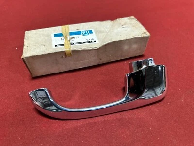 NOS 1963-1967 CHEVROLET CORVETTE IMPALA LH DOOR HANDLE GM 9702887 - Image 1 of 4