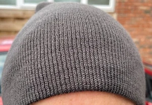 Mens / Ladies Knitted Woolly Beanie Hat Warm Winter Skull Cap Unisex FREE POST - Picture 1 of 8