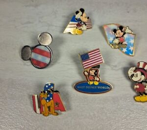 Lot (5) épingles à revers Disney Mickey Mouse Pluton drapeau patriotique d'occasion 