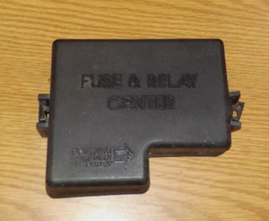 2003 Chrysler Sebring Relay Box Cover Lid 04759396AE - Black - Picture 1 of 4