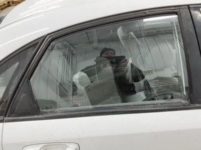 (LOCAL PICKUP ONLY) Passenger Right Rear Door Glass Sedan Fits 04-08 FORENZA 298 Foto 1 de 4