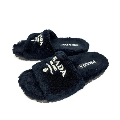 Zapatilla deslizante de tela de felpa Prada 1891 2X3065 131277824 Foto 1 de 4