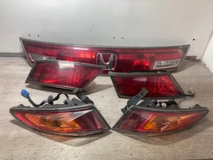 2009 HONDA CIVIC MK8 REAR CENTRE INNER & OUTER TAIL LIGHTS SET - Picture 1 of 16