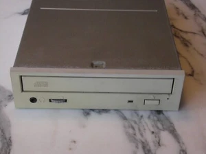 (Faulty) Toshiba XM-6102B CD-ROM Drive IDE ATA ATAPI 1997 no usb dvd cd-r dvd-rw - Picture 1 of 4