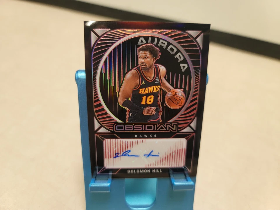 2/5 Solomon Hill 2020-21 Obsidian Aurora Auto Hawks Autograph SP AU-SLH T6119 - Image 1 of 4