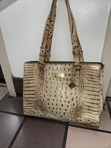 Brahmin Medium Arno Shoulder Bag in Champagne Merritt Tri-Texture - Picture 1 of 10