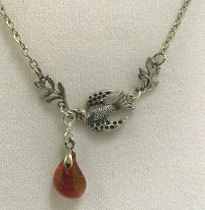 BEAUTIFUL NECKLACE DOVE CARYING GENUINE BALTIC AMBER ATTACHED TO OLIVE BRANCH - Picture 1 of 12