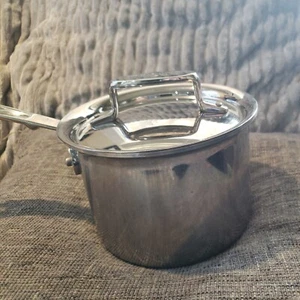 All Clad polierter Edelstahl D5 2 Quart Soßenpfanne Topf mit Deckel Kochgeschirr @AT - Bild 1 von 11