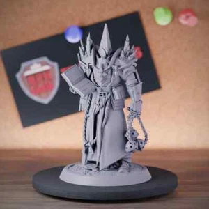 Templar Priest Miniature Paladin Cleric Dungeons and Dragons Mini DnD 5e TTRPG - Picture 1 of 8