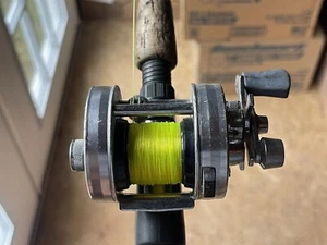 RARE VINTAGE ABU GARCIA AMBASSADEUR 2500c BAITCAST REEL SWEDEN Fast Shipping - Picture 1 of 21