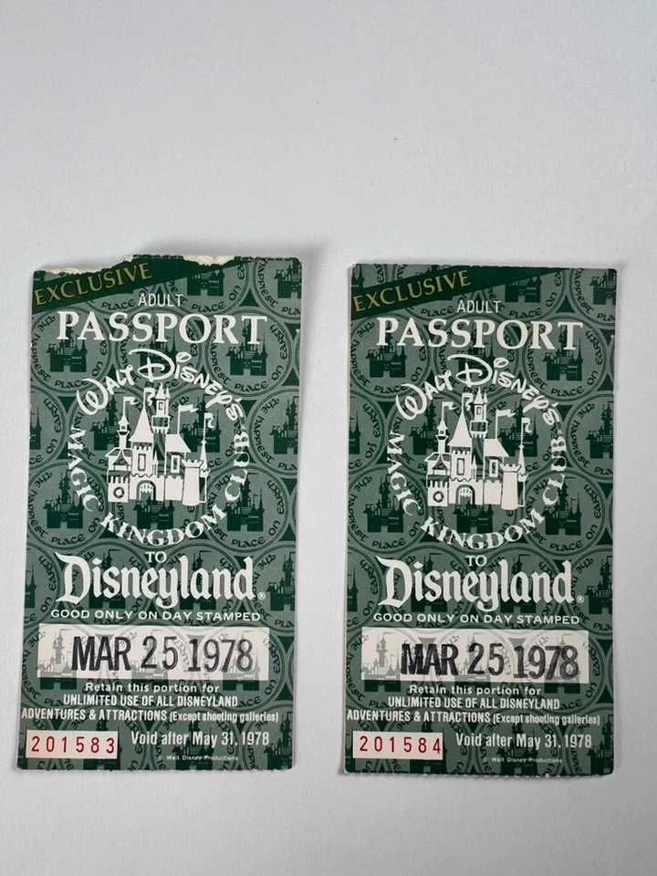 2 entradas de Disneyland 1978 sin usar - números consecutivos - raras de colección Foto 1 de 4