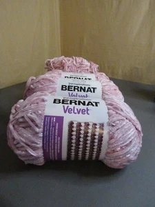 Lot of 3 Skeins + 1 Ball BERNAT VELVET QUIET PINK - Picture 1 of 5