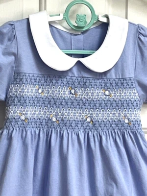 女孩缩褶连衣裙复活节教堂 Midi 长度刺绣尺寸 5Y / 6Y 全新 — 第 1/4 张图片