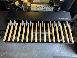 Pedale Nord PK 27 tasti per pedaliera organo MIDI con pedale PK27 NUOVI DI ZECCA - Foto 1 di 2