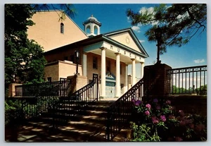 Exterior view of the Hershey Museum of American Life Hershey PA Vintage Postcard - Picture 1 of 2