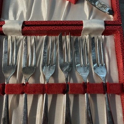 #Slack & Barlow Sheffield Silver Plated  Dessert Spoons & Server~ BOXED~VGT~MINT - Image 1 of 4