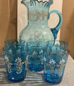 Antigua jarra victoriana soplada a mano de vidrio azul pintada a mano con volantes 5 vasos - Imagen 1 de 10