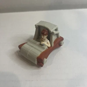McDonalds Happy Meal Toy Flintstones Wilma Driving Car 1993 Vintage 2” - Picture 1 of 3