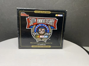 1998 Nascar 50th Anniversary Commemorative Set Ford Monte Carlo Ford Taurus 1:64 - Bild 1 von 8