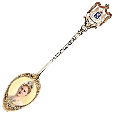 Antigua cuchara de recuerdo dorada 800 plata y esmalte retrato reina holandesa Wihelmina. Foto 1 de 4