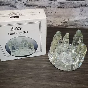 Vintage Nativity Set of 7 Pieces Art Glass Clear Figurines Round Mirror Base SEE - Picture 1 of 10