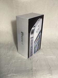 New Factory Sealed Apple iPhone 4 CDMA - 8GB - White A1349 MD200LL/A